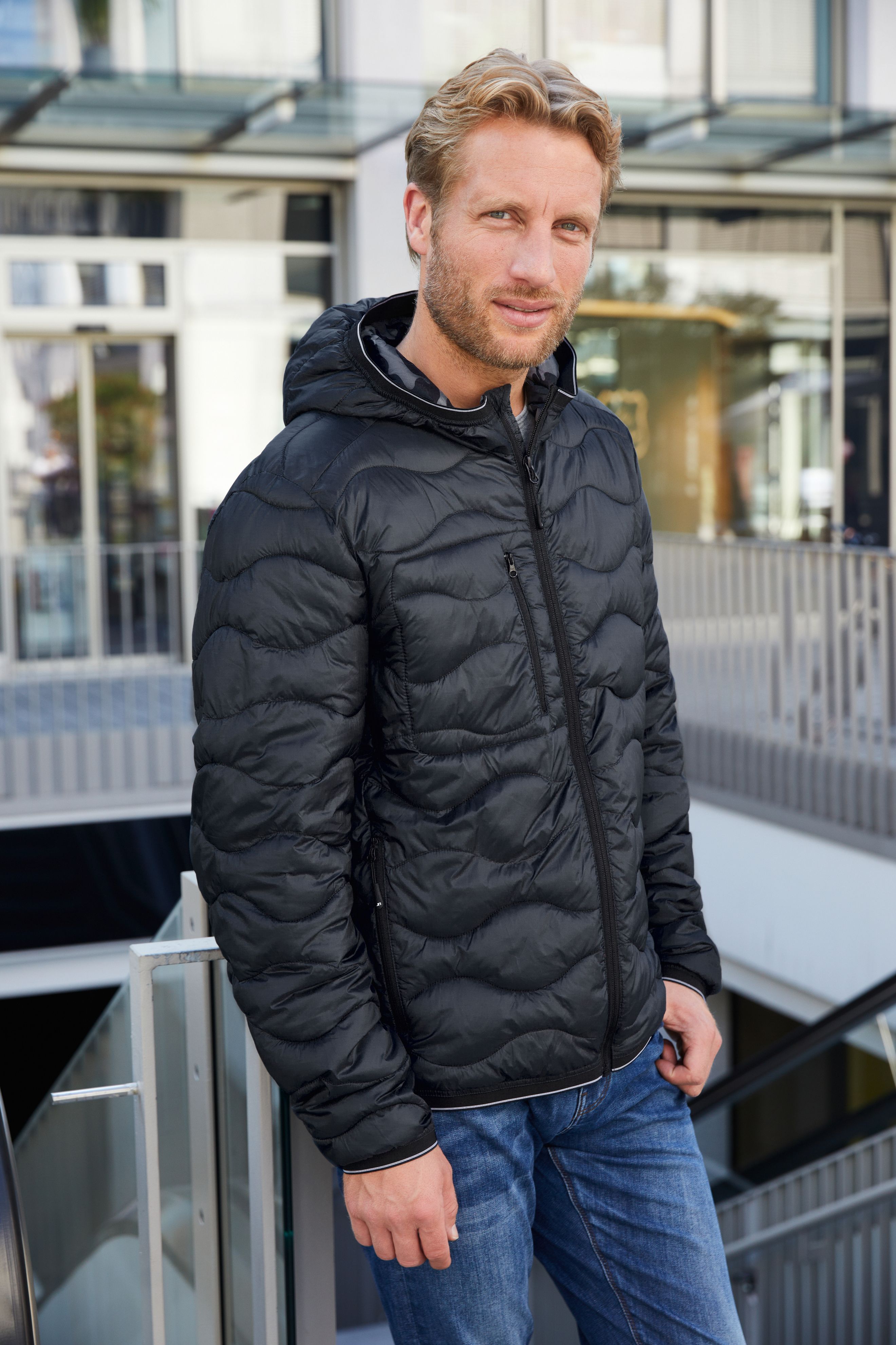 Veste Homme Rembourrée Légère ETRO Taille 48 - Navy, Neuve Sans étiquettes, Style Décontracté