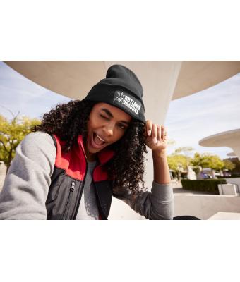 Unisex Knitted Beanie with Patch (10cm x 5cm) Zwart 11120